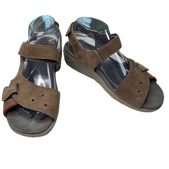 Cobb Hill New Balance Sandals Brown Suede 9 Adjustable Platform - Picture 1 of 13